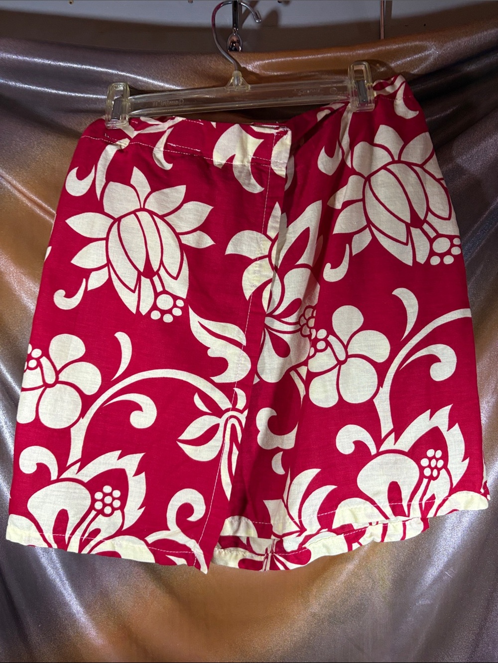 Vintage‎ mini skirt wrap bespoke Bold Floral Red and White Cotton Skirt. NN